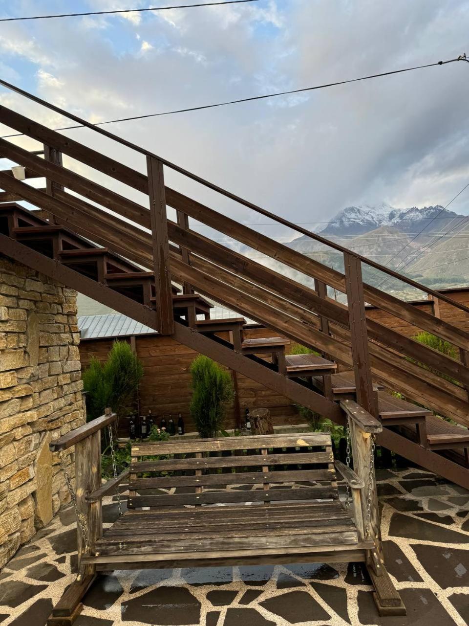 Hotel Kazbegi 1963 외부 사진